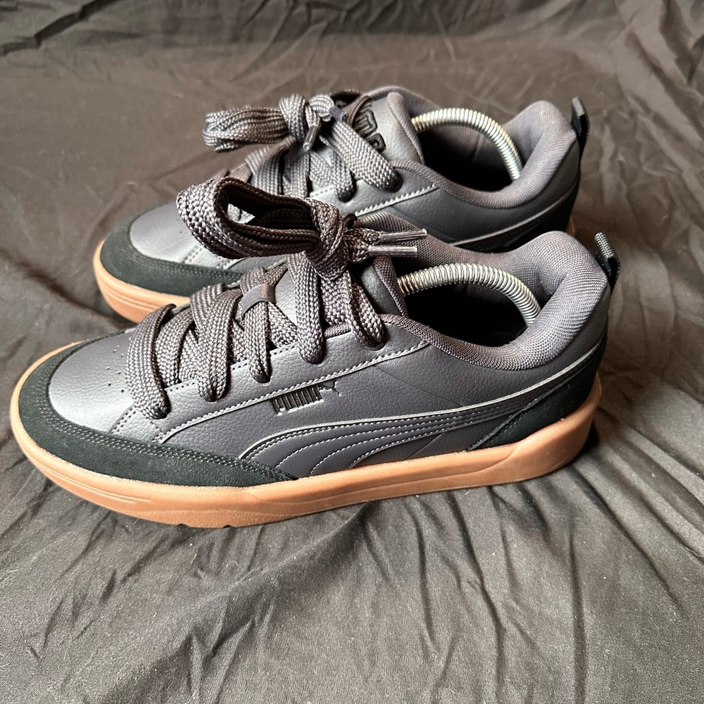 Puma Men's Black and Brown Sneakers